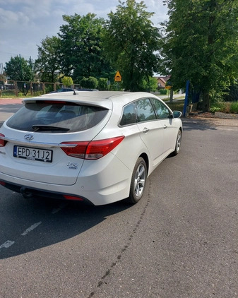 Hyundai i40 cena 37700 przebieg: 192000, rok produkcji 2015 z Międzyzdroje małe 37